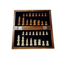 CHESS BOARD – Compact Wooden Chess Set