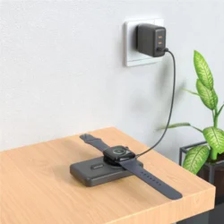 Executive 10,000mAh 4-in-1 Magnetic Powerbank with Integrated Cables - Image 3