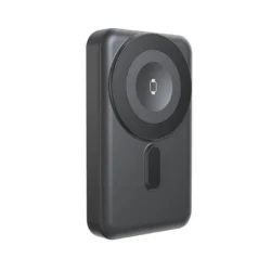 Executive 10,000mAh 4-in-1 Magnetic Powerbank with Integrated Cables - Image 1